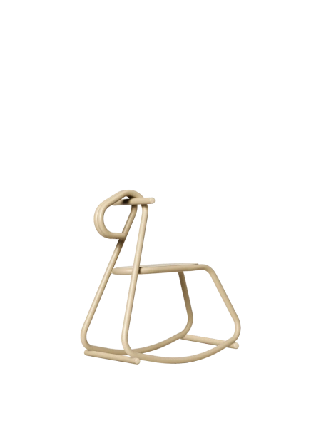 Lussi Rocking Horse – skulpturales Schaukelpferd von Ferm Living - 1 - Jacobsen Plus