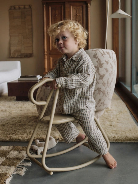 Lussi Rocking Horse – skulpturales Schaukelpferd von Ferm Living - Rose - Jacobsen Plus