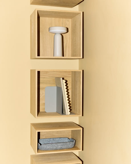 Stacked Regal, medium von Muuto - Hellgrau / Offen (ohne Rücken) - Jacobsen Plus