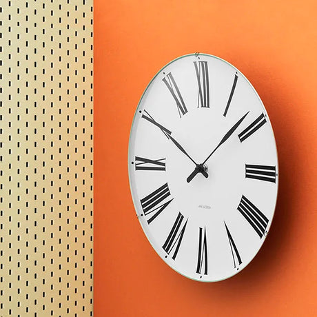 Roman Wanduhr von Arne Jacobsen (Ø: 48) - 4 - Jacobsen Plus