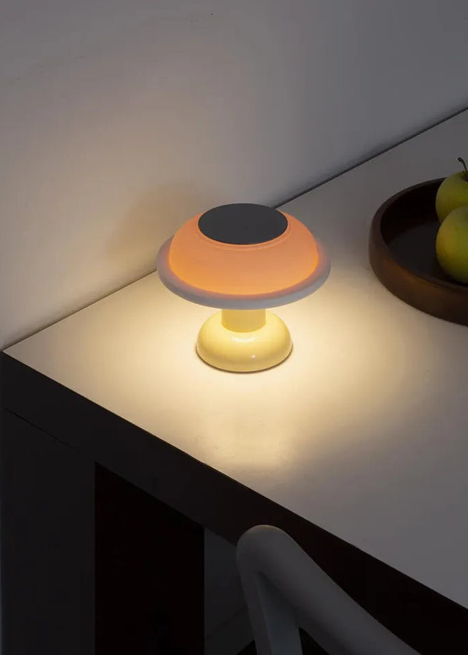 PL4 Portable Lamp von Sowden Light - 2 - Jacobsen Plus