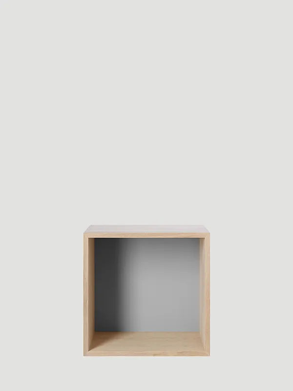 Stacked Reol, medium fra Muuto - 7 - Jacobsen Plus
