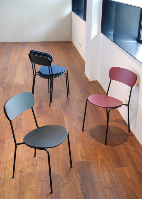 Stack Esszimmerstuhl aus Schwarz lackierter Eiche von Stellar Works - 3 - Jacobsen Plus