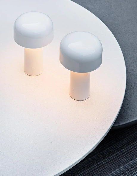 Bellhop Tischleuchte von Flos - 1 - Jacobsen Plus
