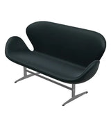 3321 Svanesofa af Arne Jacobsen - Essential læder / Sort - Jacobsen Plus
