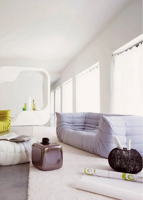 Togo Medium Sofa von Lignet Roset - 1 - Jacobsen Plus