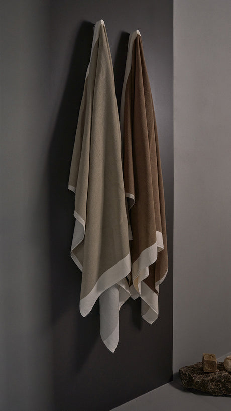 Handtücher, Taupe von Vipp - Vipp102: 40x60 cm - Jacobsen Plus