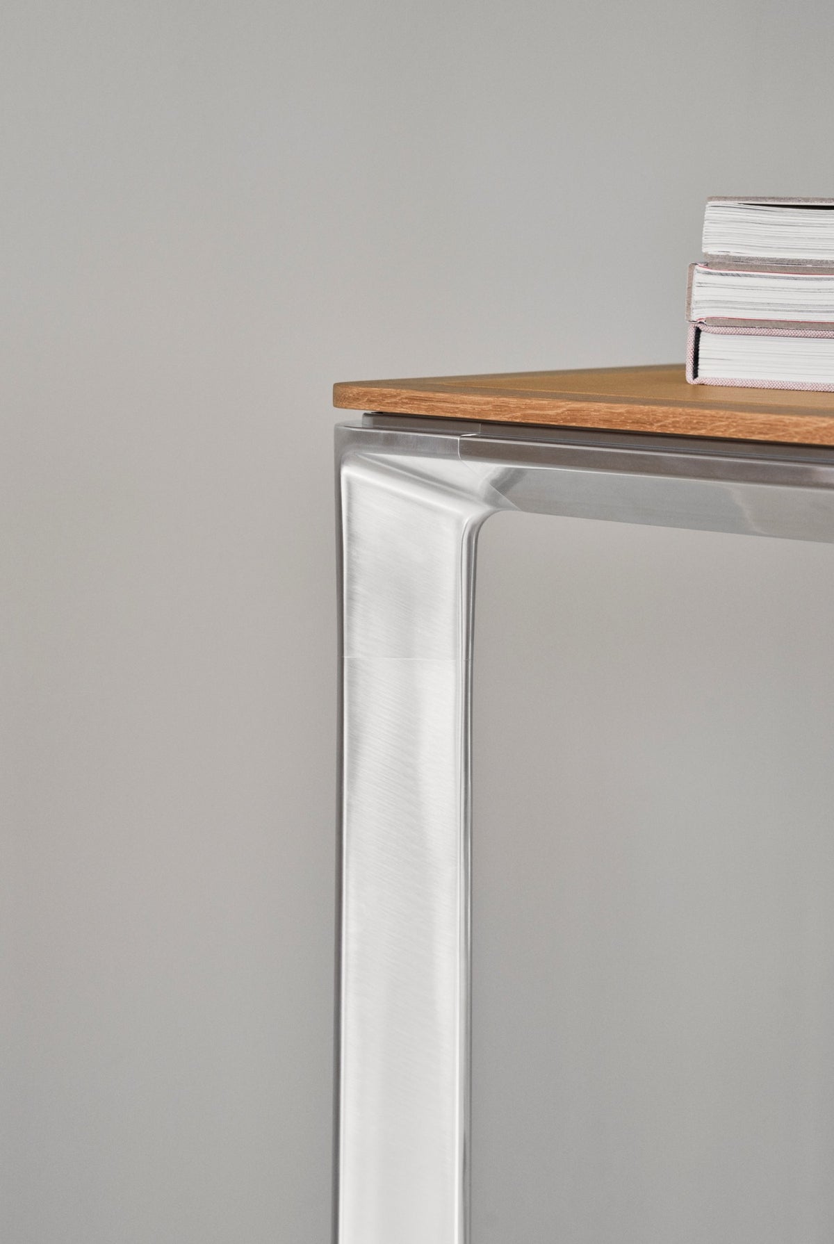 Vipp432 Work Desk, Light Oak/Camel leather - 7 - Jacobsen Plus