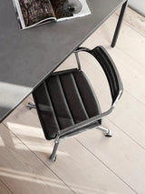 VIPP452 Swivel Chair m/hjul, Schwarz Leder von Vipp - 8 - Jacobsen Plus
