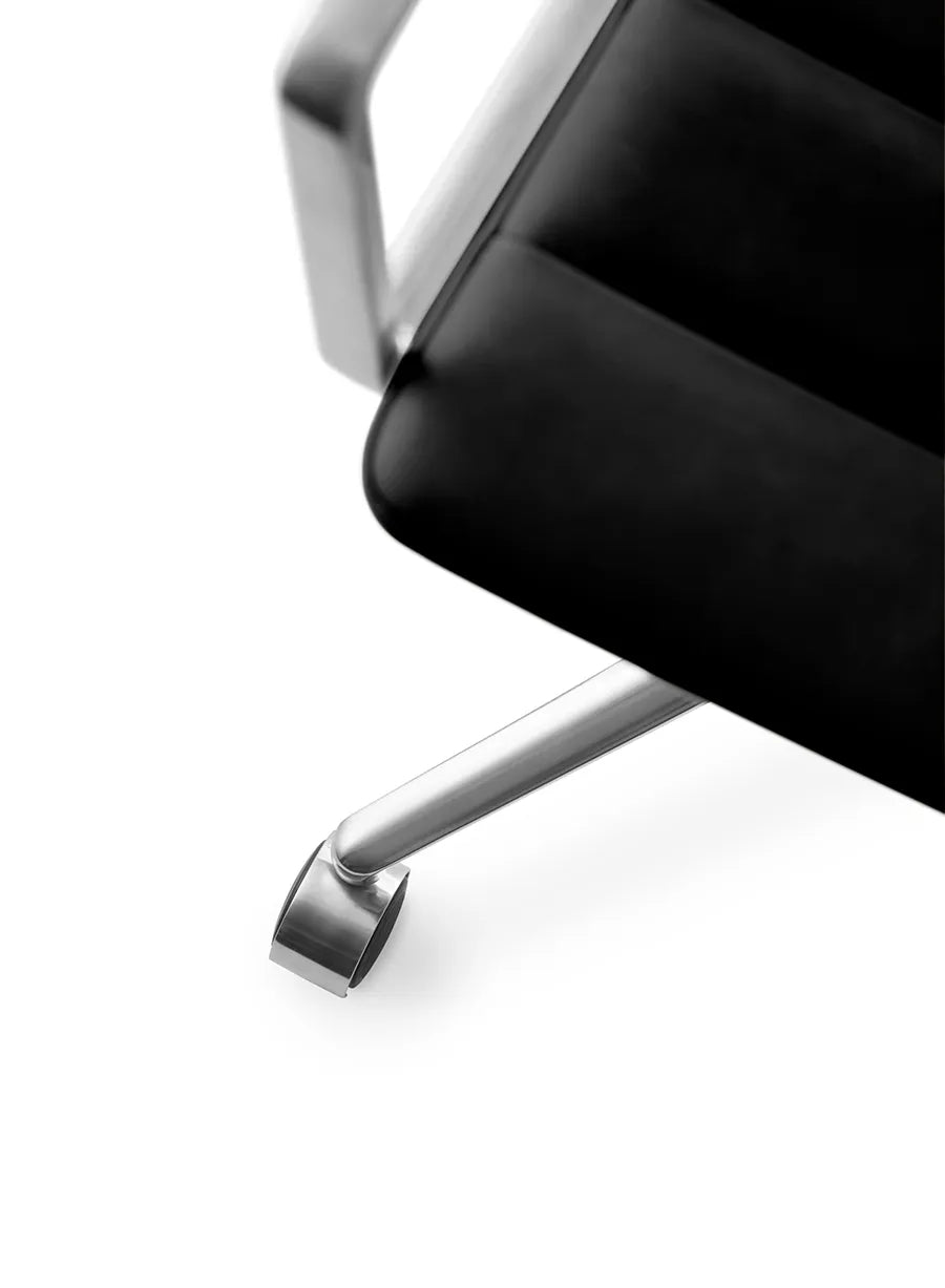 VIPP452 Swivel Chair m/hjul, Schwarz Leder von Vipp - 7 - Jacobsen Plus