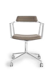 VIPP452 Swivel Chair m/Rollen, dark sand von Vipp