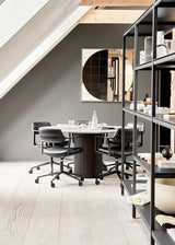 VIPP453 Swivel+ Chair m/hjul, schwarzes Leder fra Vipp - 2 - Jacobsen Plus