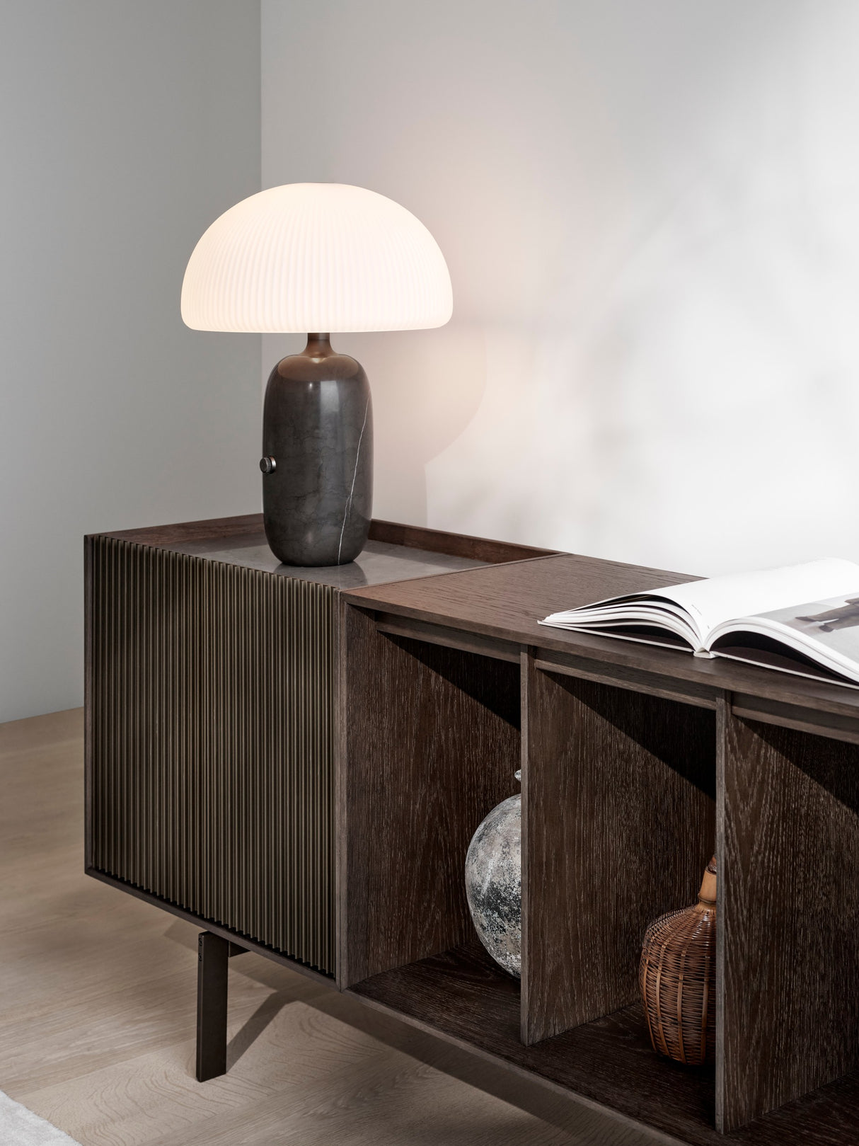 Sculpture Tischleuchte von Vipp - 2 - Jacobsen Plus