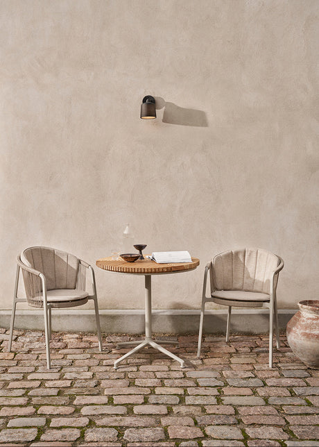 VIPP710 Lagrasse Chair inkl. Sitz- und Rückenkissen von Vipp - 2 - Jacobsen Plus