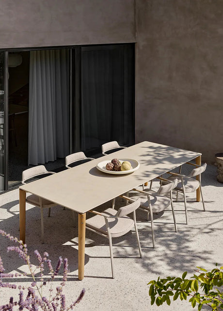 VIPP719 Outdoor Table 250 x 100 cm von Vipp - 2 - Jacobsen Plus