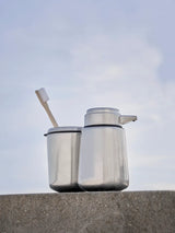 VIPP7 Zahnbürstenhalter, Stainless Steel von Vipp - 3 - Jacobsen Plus