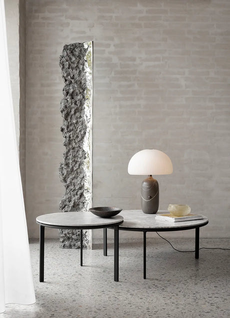 Couchtisch Ø60 von Vipp - Sky Grey Marmor - Jacobsen Plus