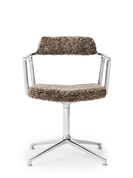 VIPP452 Swivel Chair, curly edition von Vipp - 1 - Jacobsen Plus