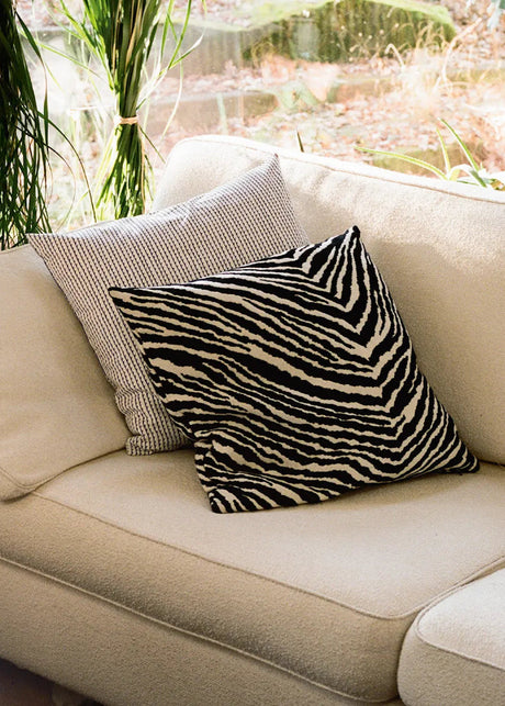 Zebra Kissenbezug von Artek - 1 - Jacobsen Plus